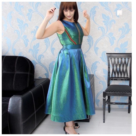 ❄️ Touch Of Disco Glittery Metallic Dress - Picture 5 of 5